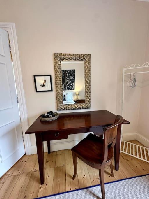 The Door Apartment