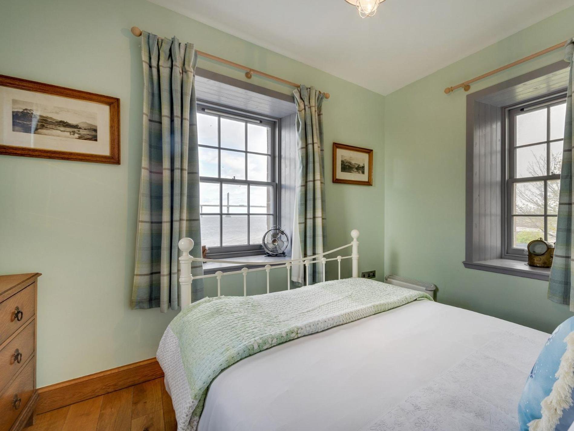 2 Bed In South Kessock Ca324 Holiday home