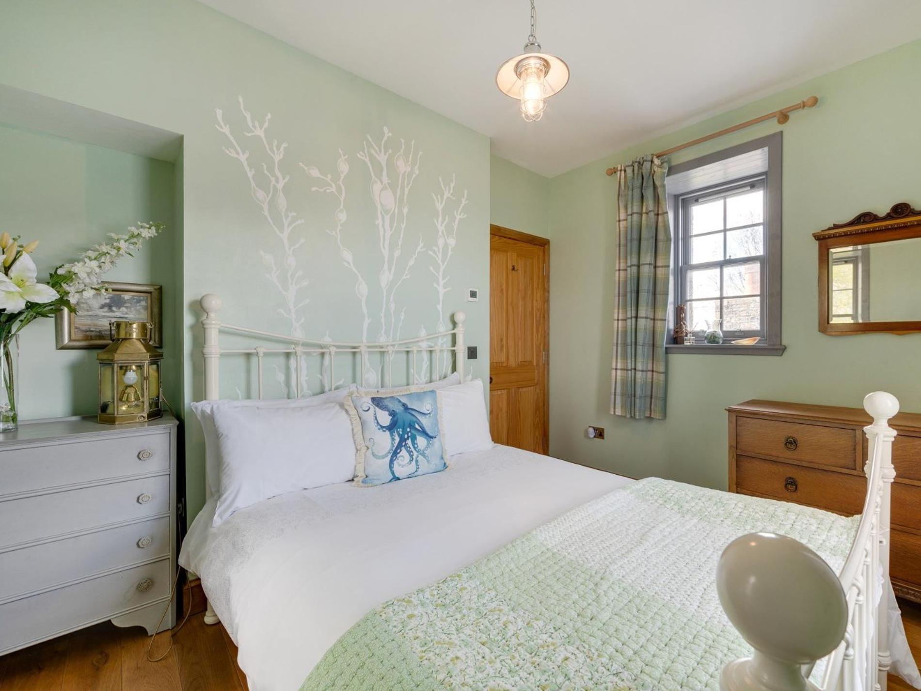 2 Bed In South Kessock Ca324 *
