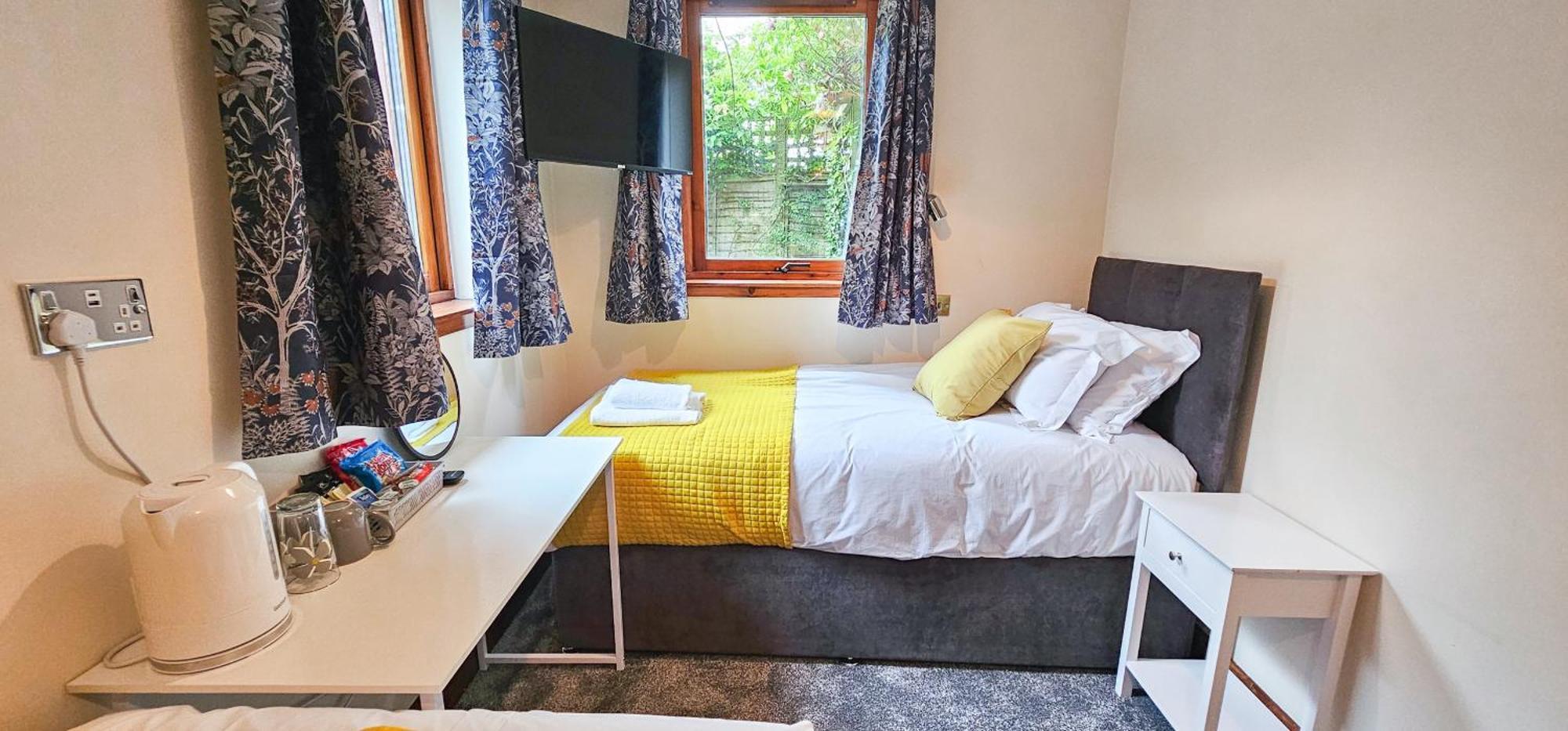 Melrose 11 Bedroom House Holiday home Inverness