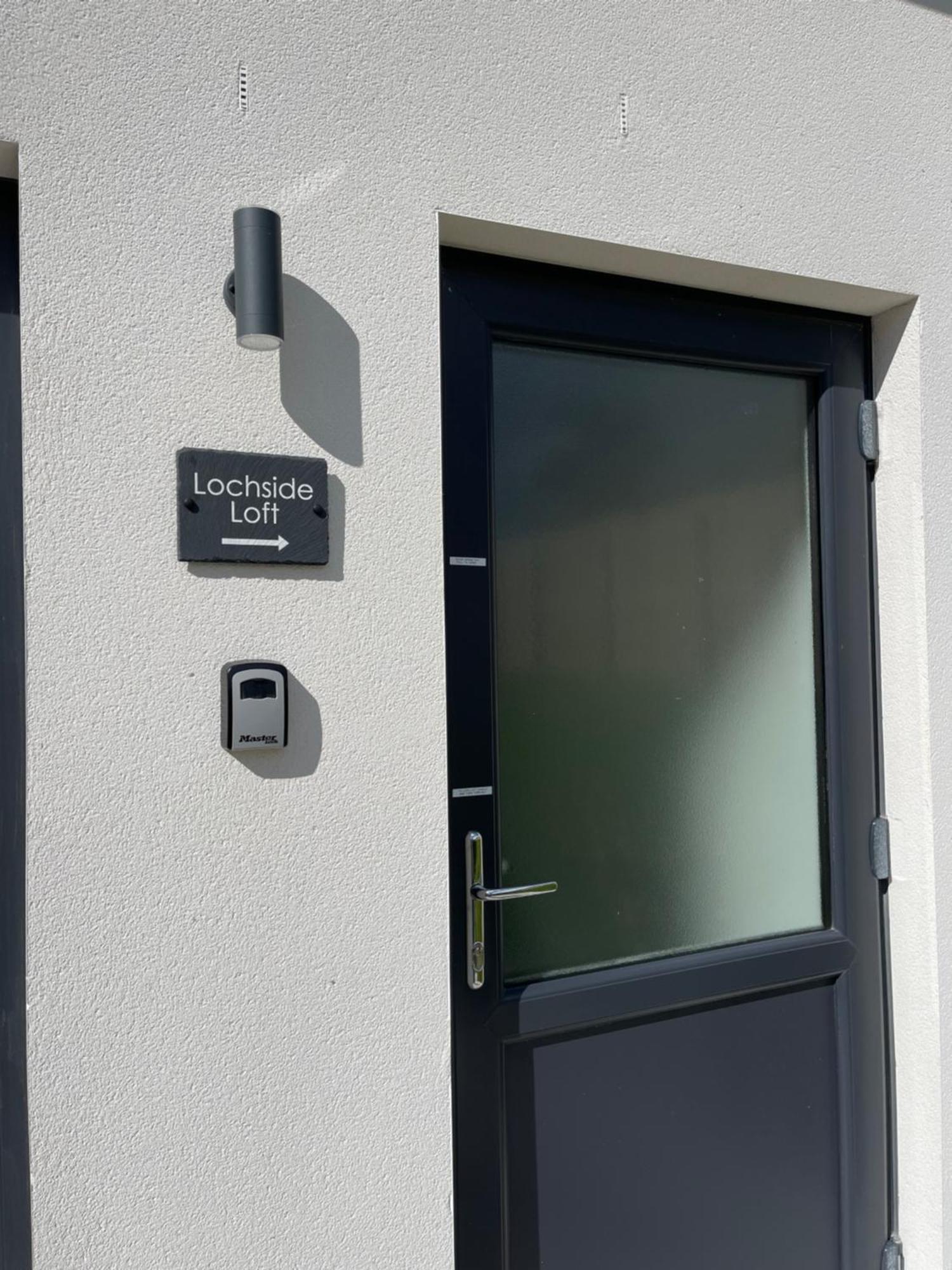 Lochside Loft - Self Catering For 2 In A Great Location For Airport And Both Cabot Highlands & Nairn Golf Courses