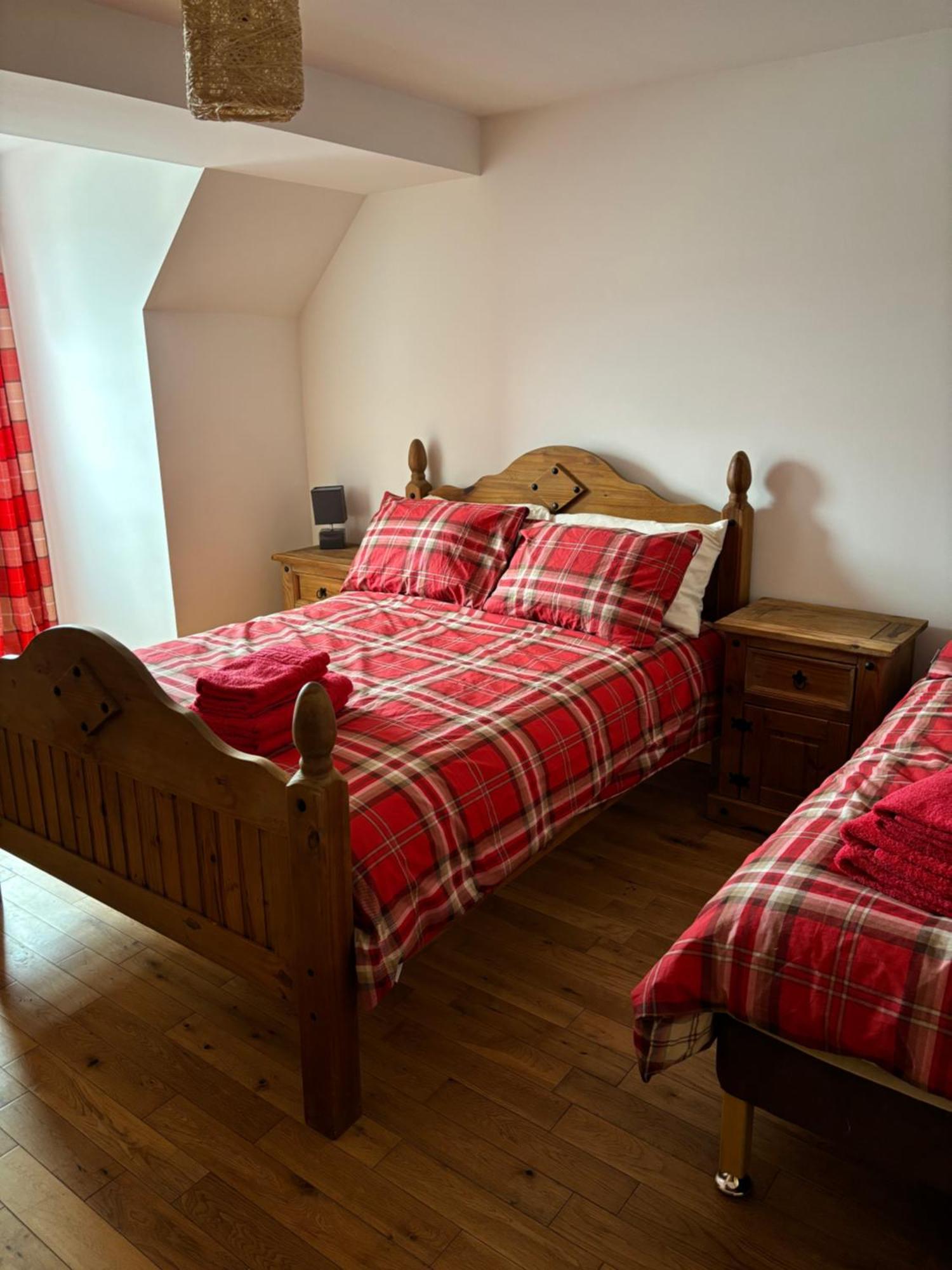 Apartment Maciver Farraline Court