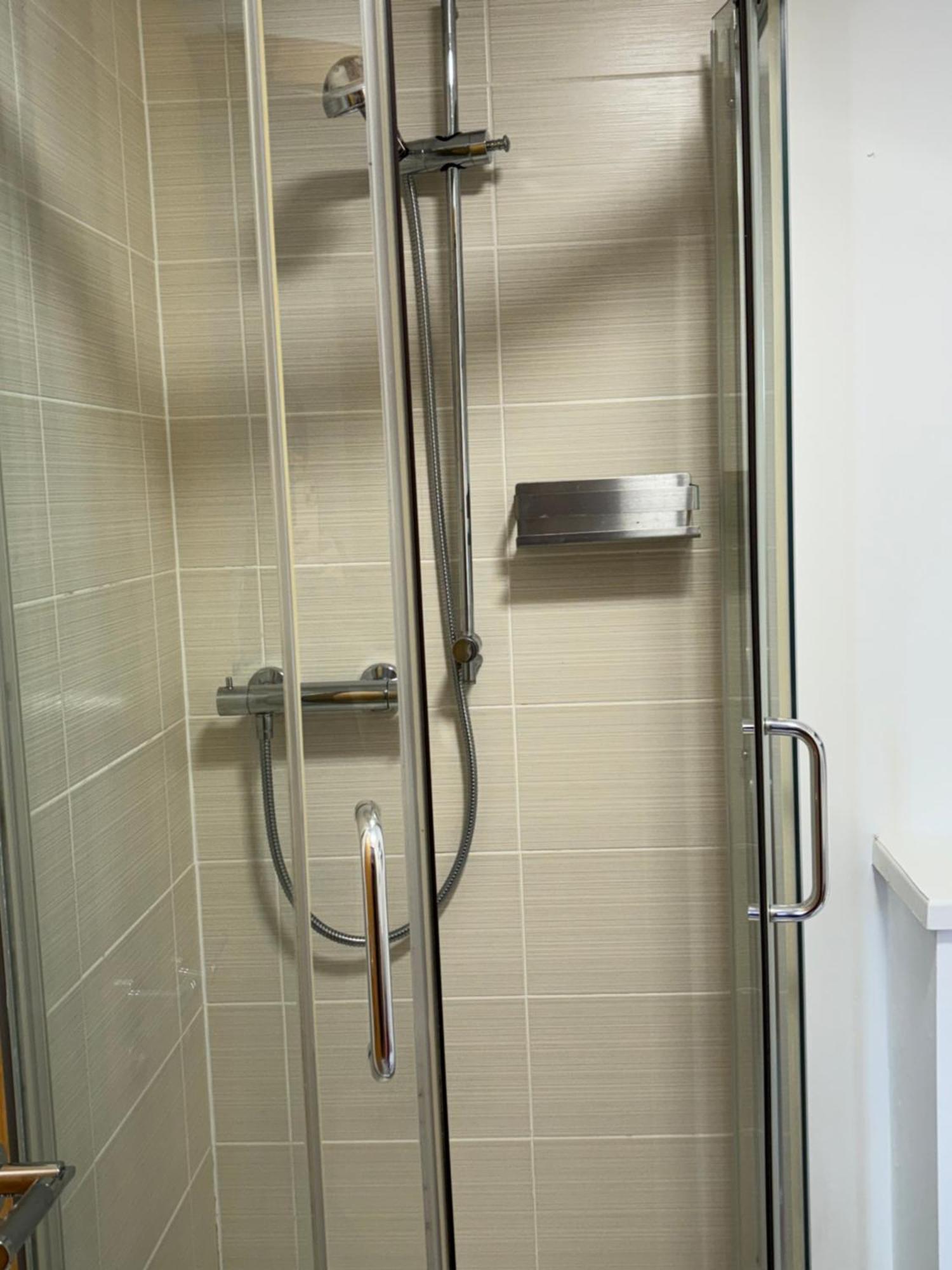 Apartment Maciver Farraline Court