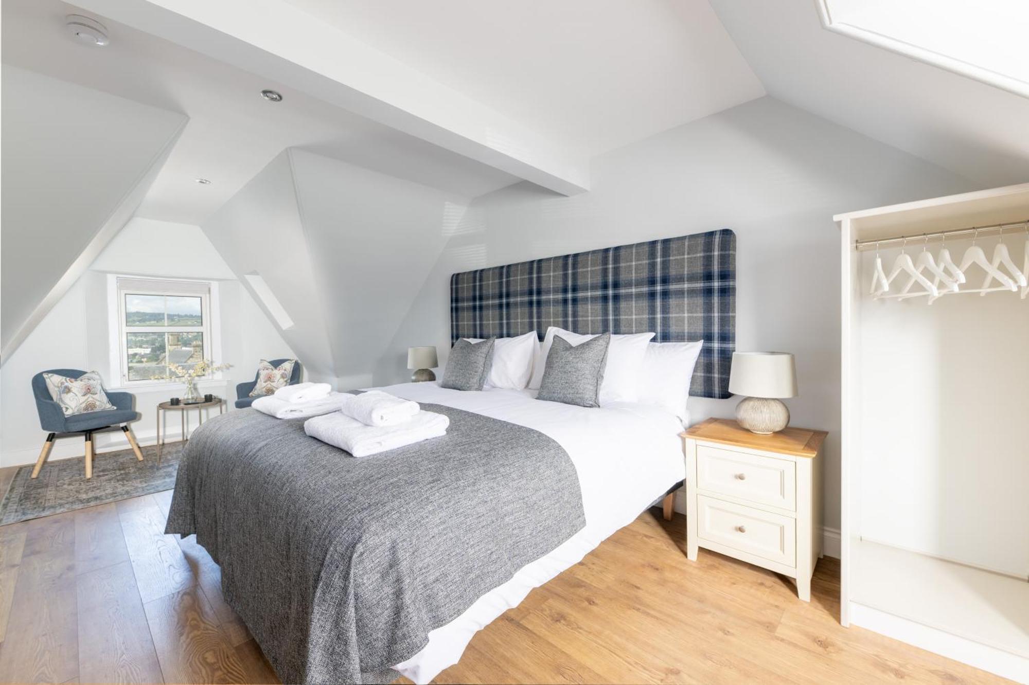 Hillside Luxury * Inverness