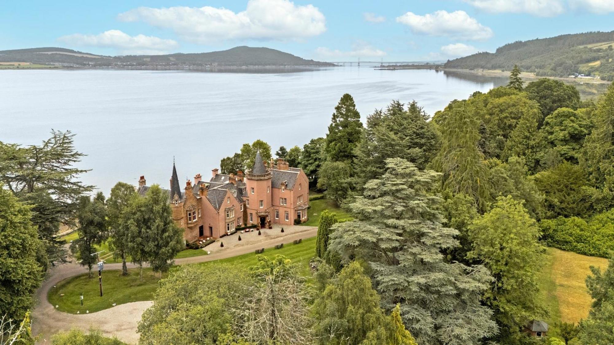 Bunchrew House