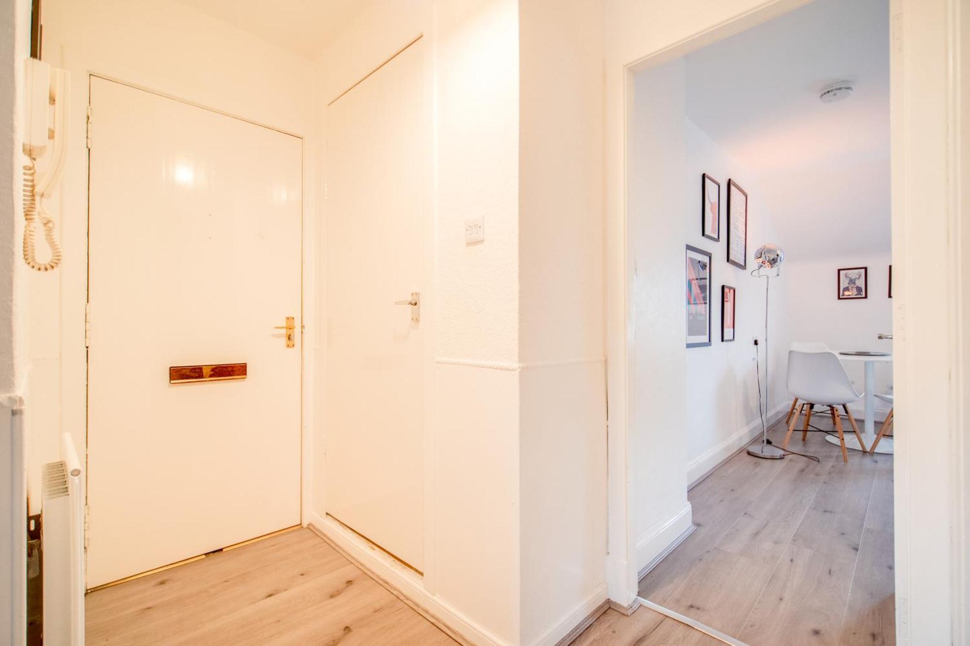 Comfortable 2-bedroom Flat * Inverness