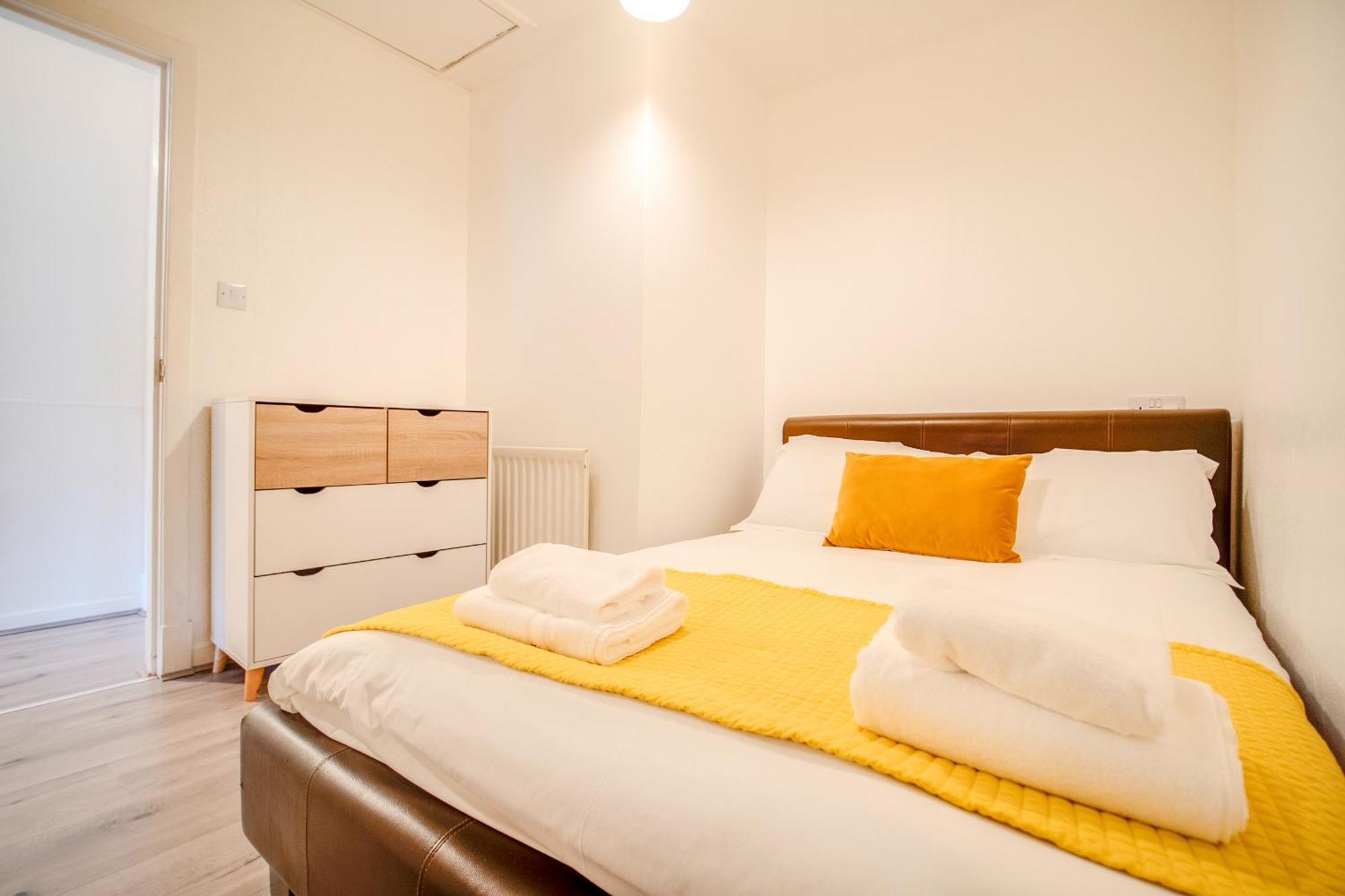 Comfortable 2-bedroom Flat *