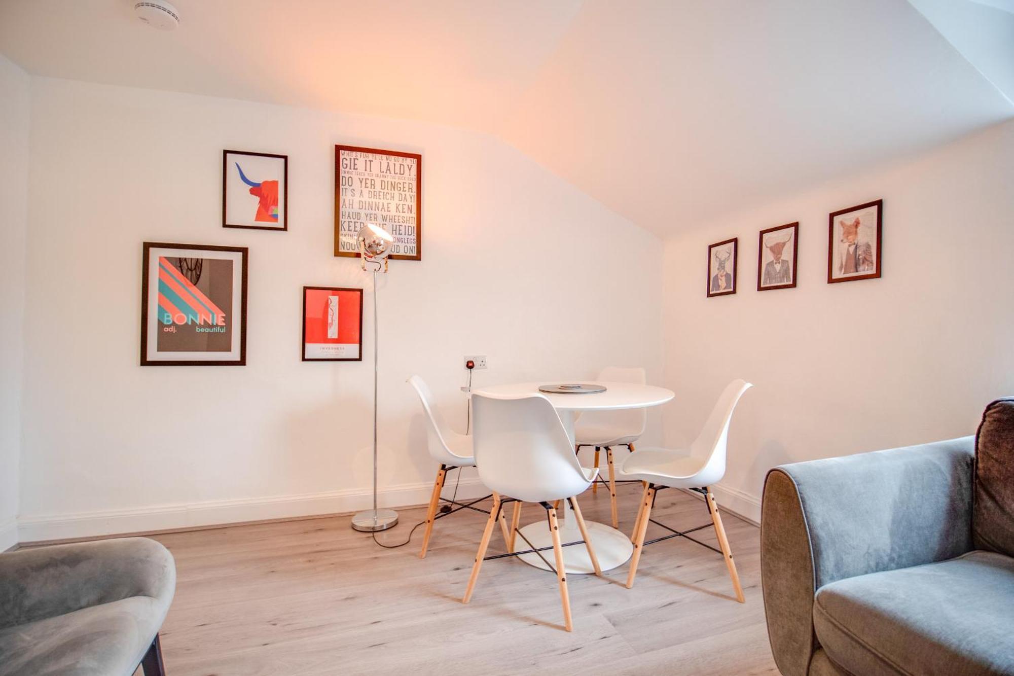 Comfortable 2-bedroom Flat Apartment *