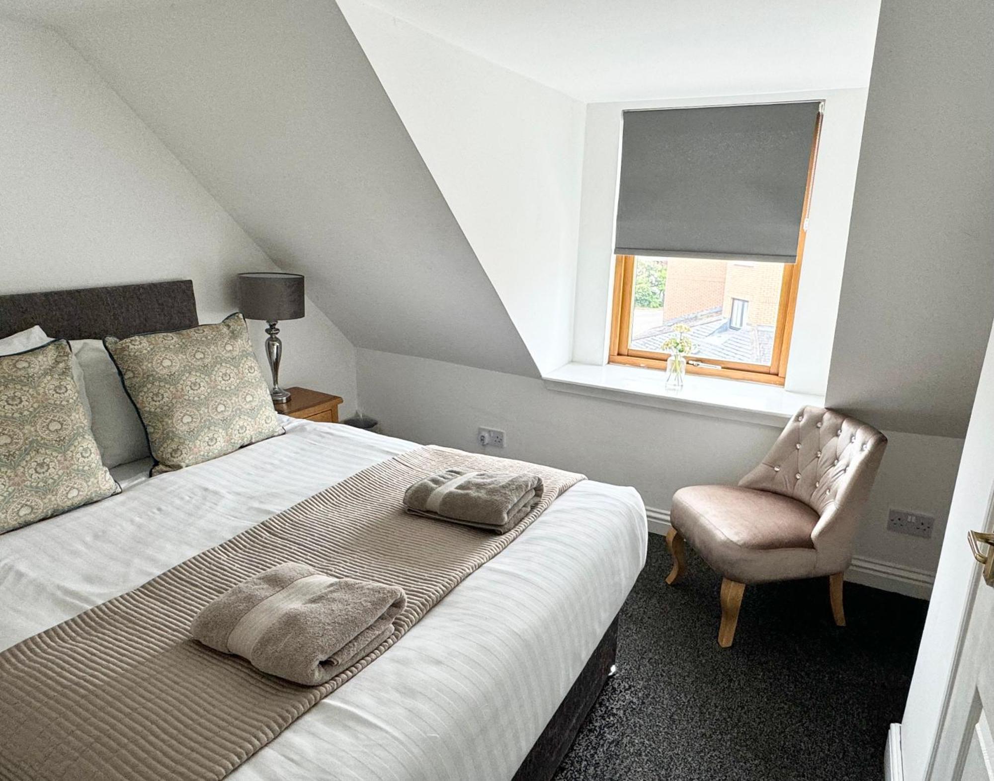 Riverside Townhouse * Inverness