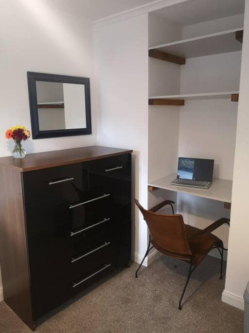 Friars Shott Holiday home *