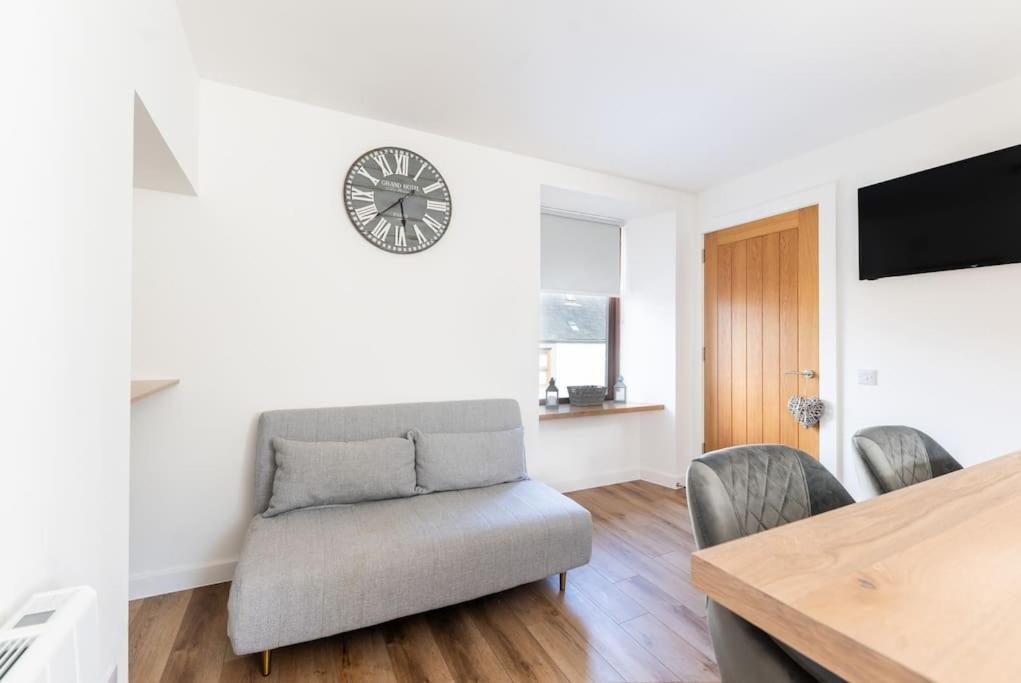Town Centre Flat Apartment Inverness