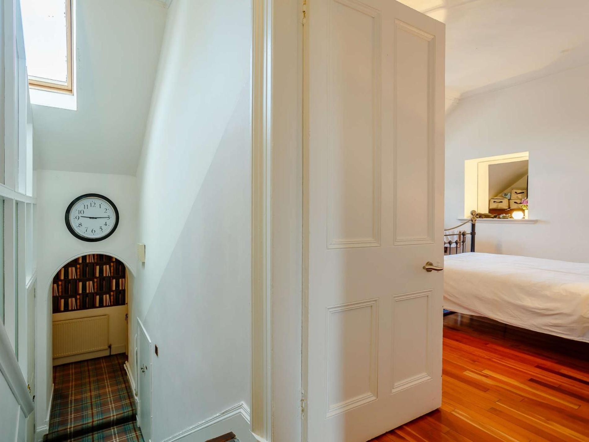 2 Bed In Ca328