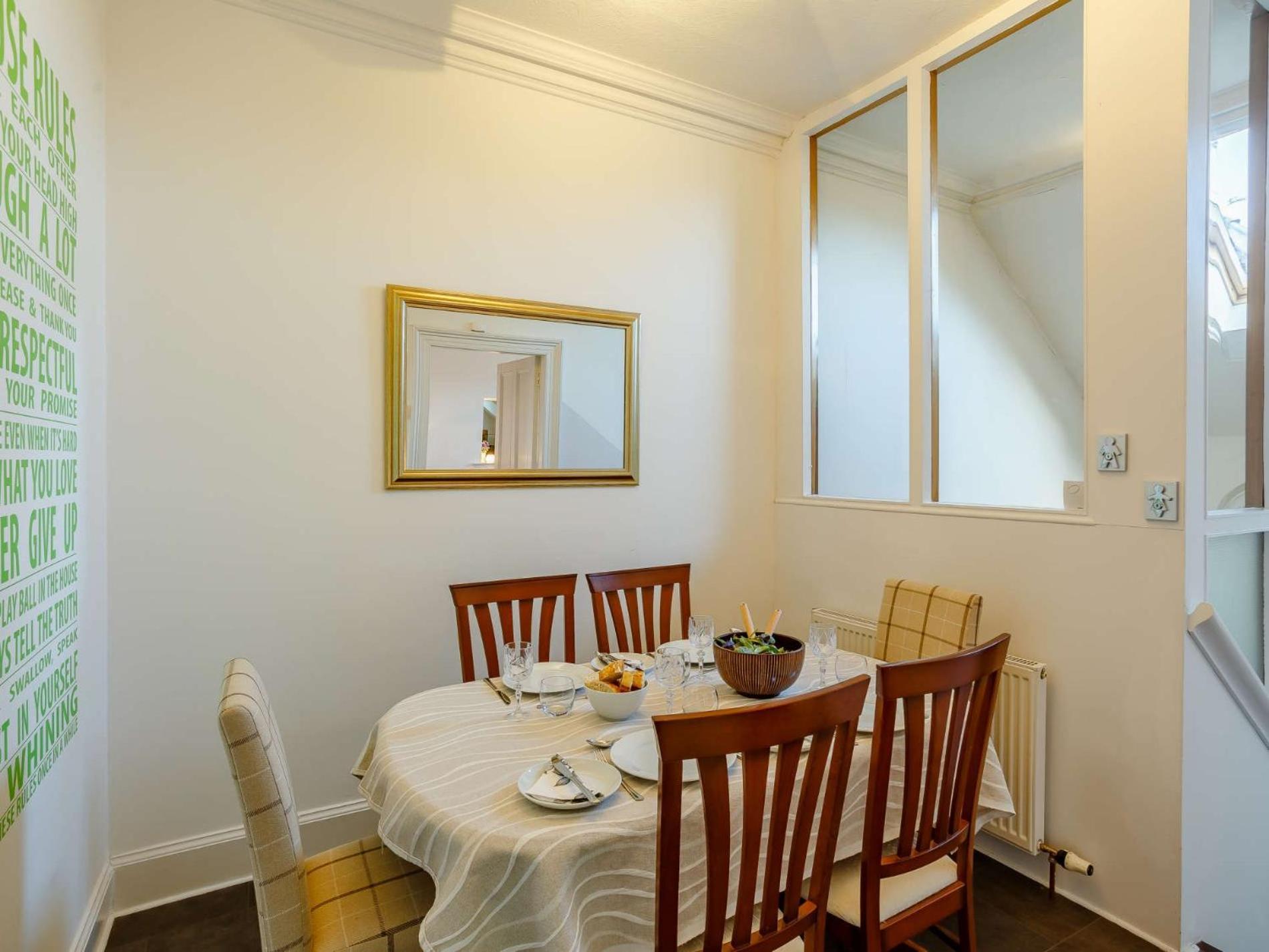 2 Bed In Ca328