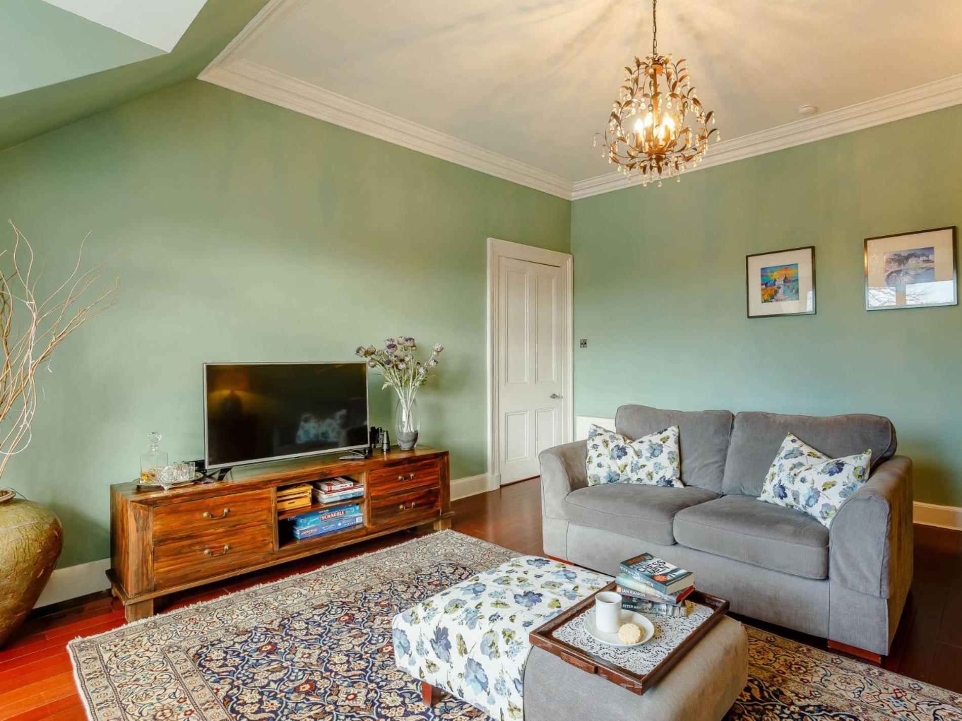 Apartment 2 Bed In Ca328 *