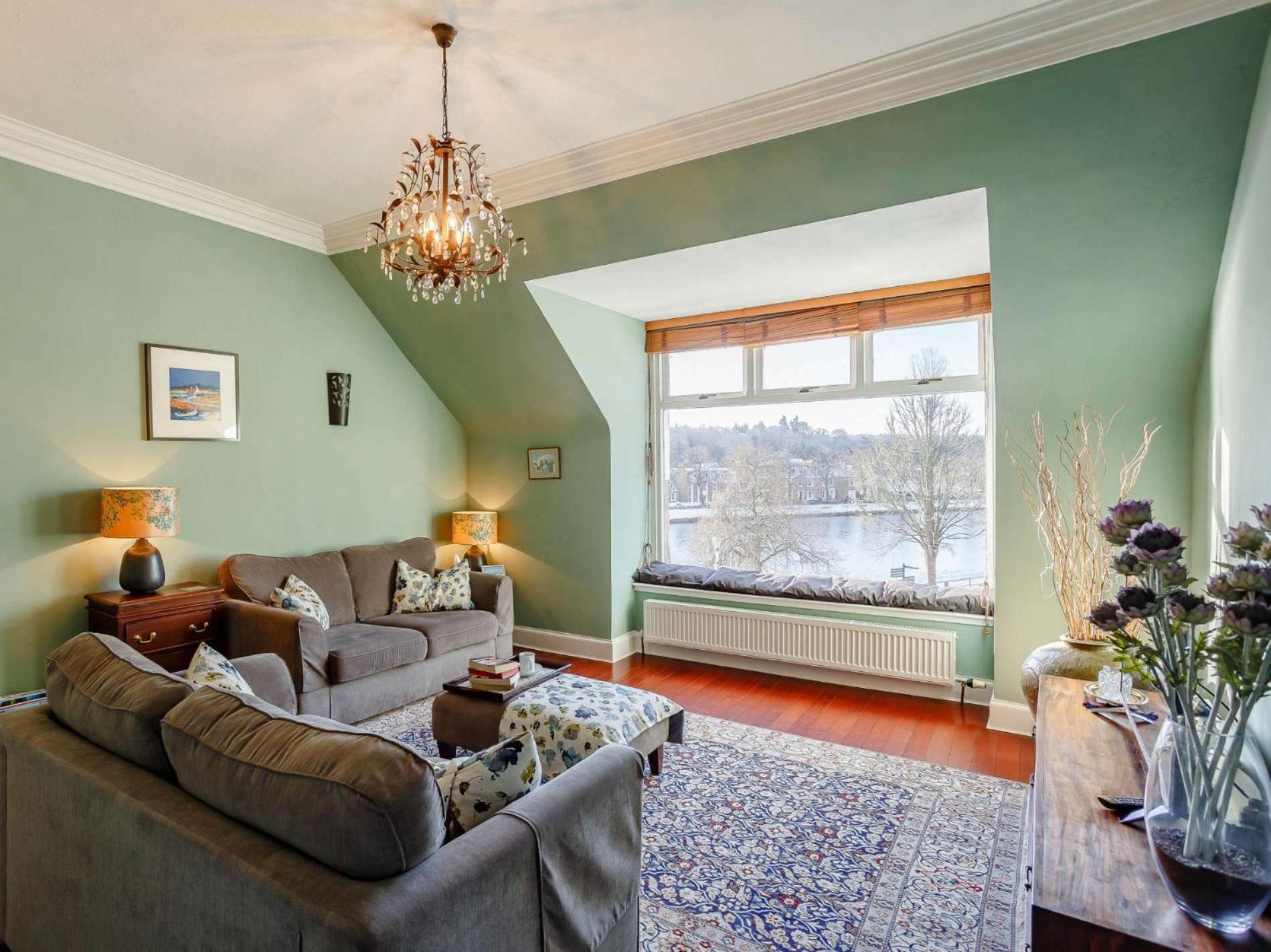 2 Bed In Ca328 Apartment Inverness