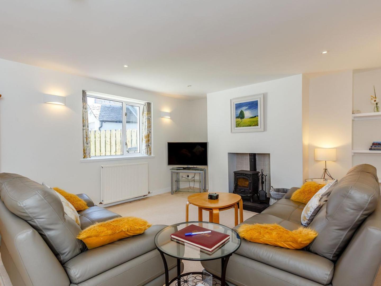 Holiday home Willow - Uk39244 Inverness