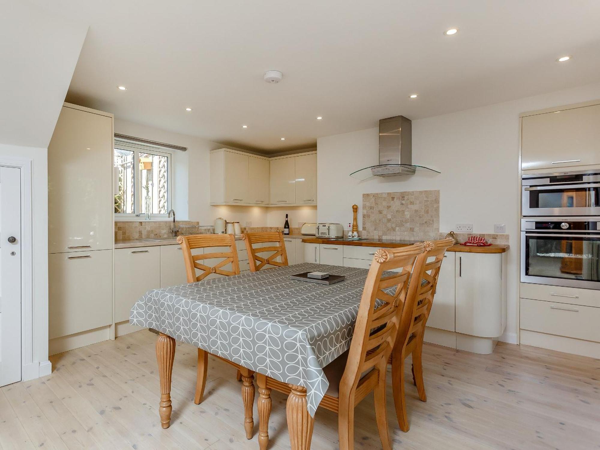 Willow - Uk39244 Holiday home *