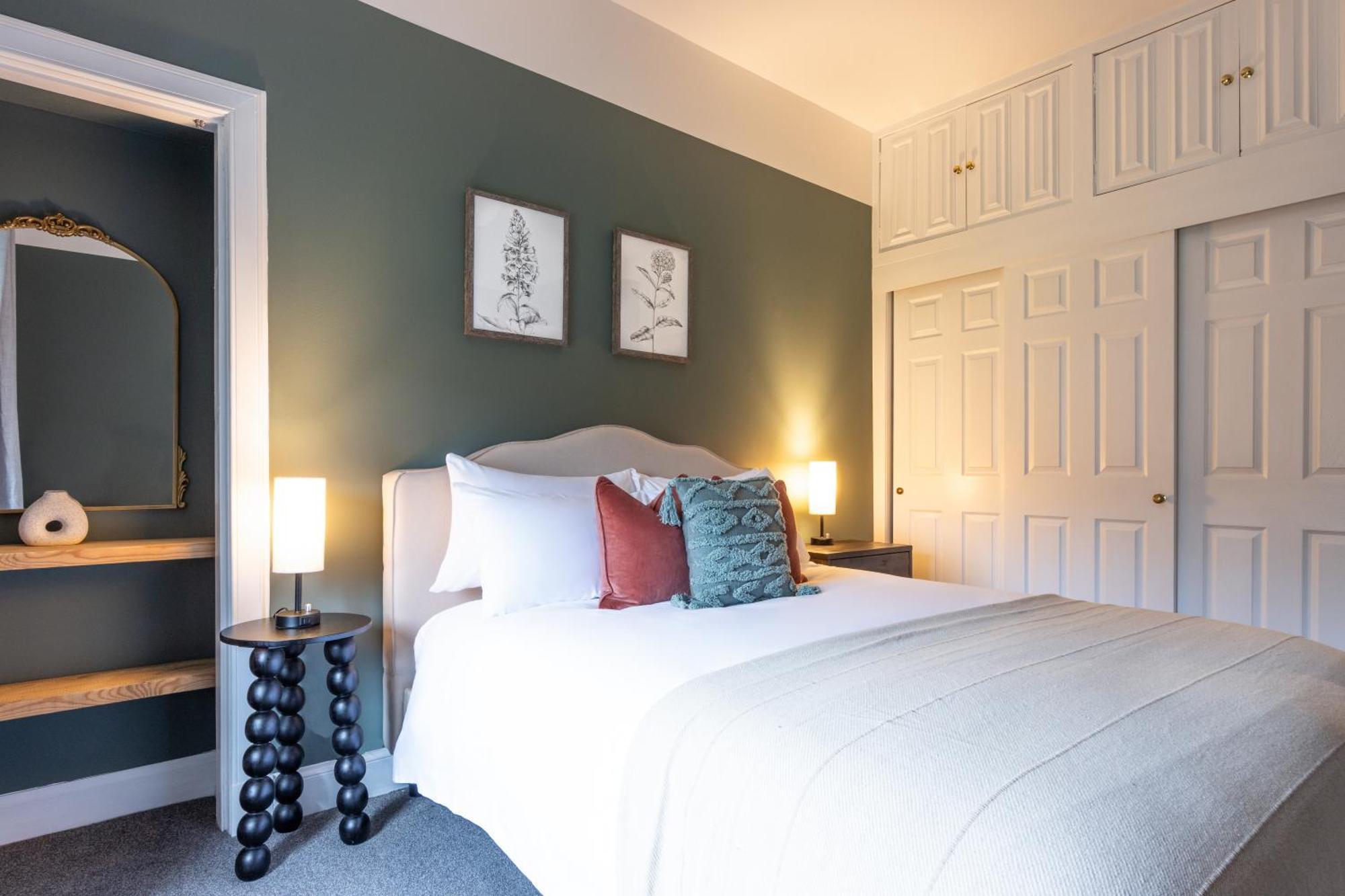 The Wee Gem Apartment *