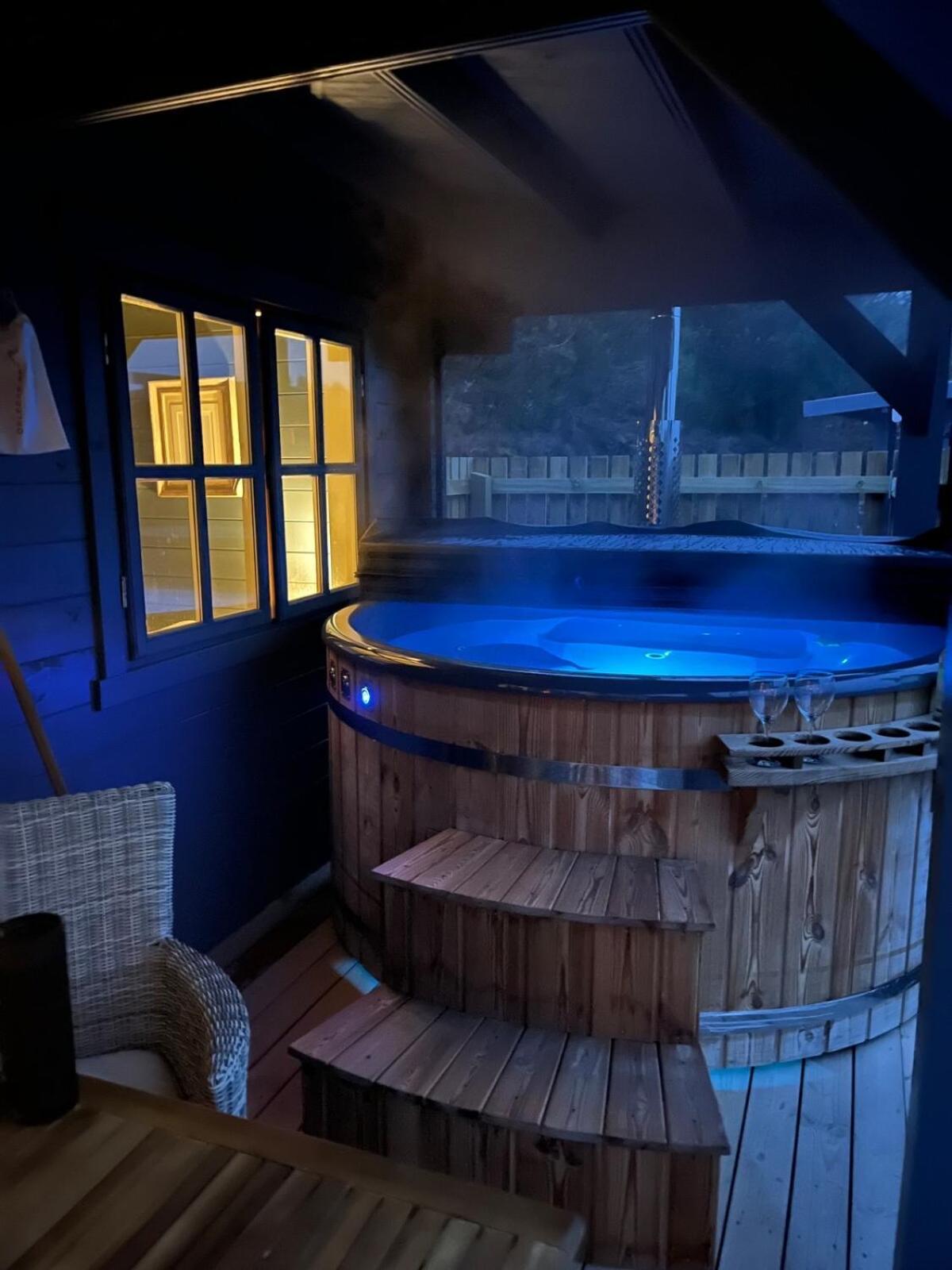 Retreat Hot Tub Highland * Inverness