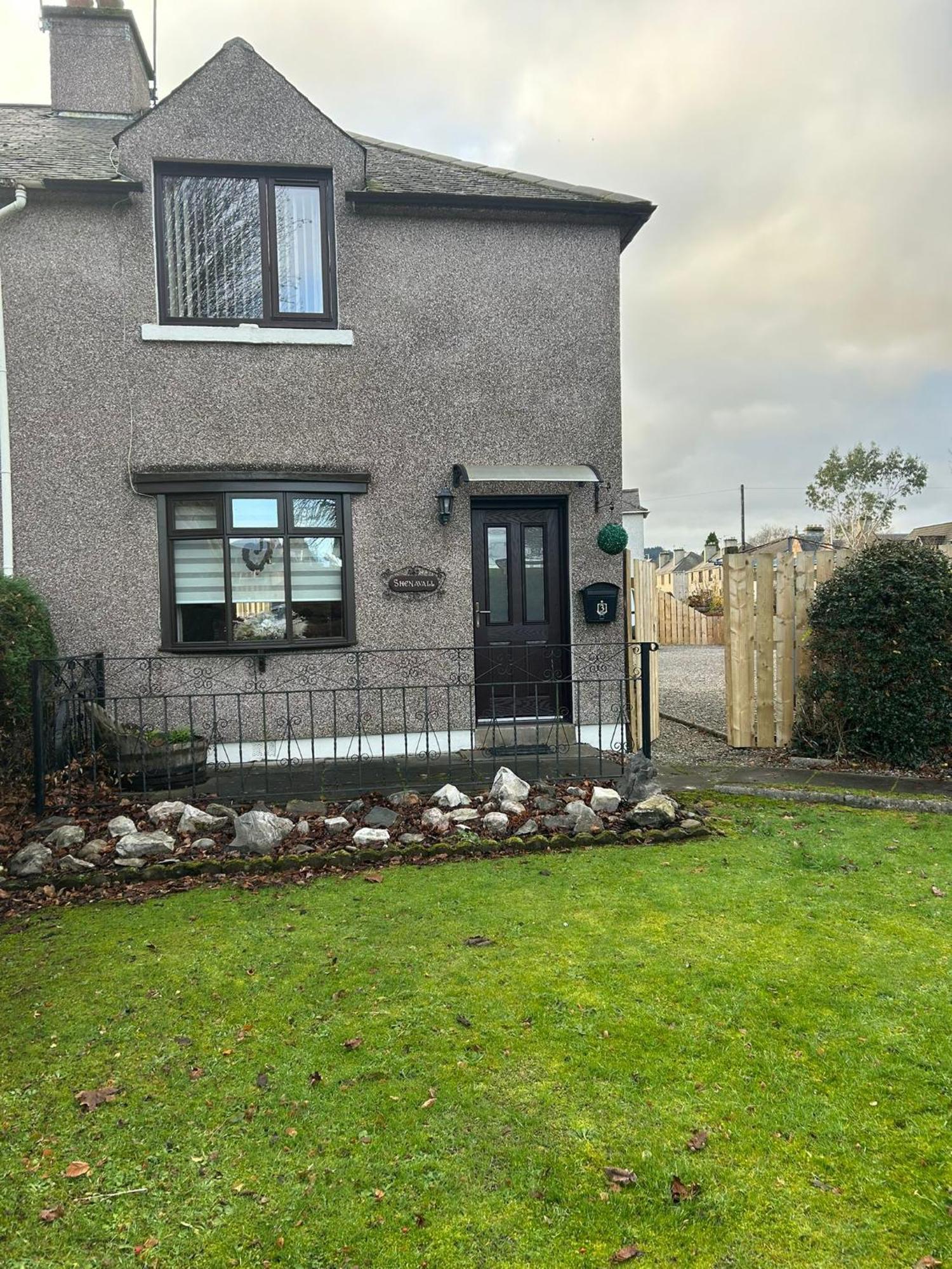 2 Bedroom Sheneval House Free Parking * Inverness