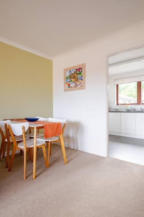 Apartamento Number 5, Muirfield Court *