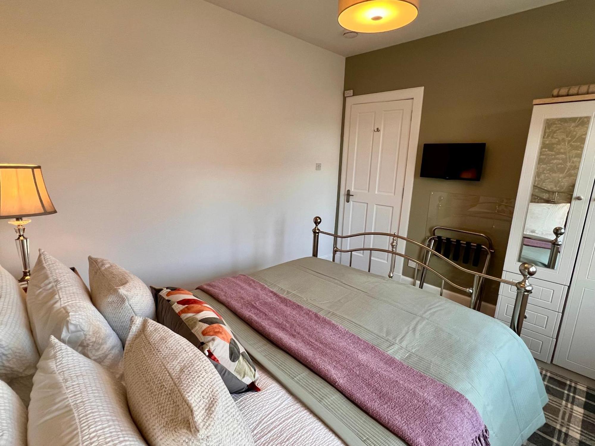 The Stags Head Apartment *