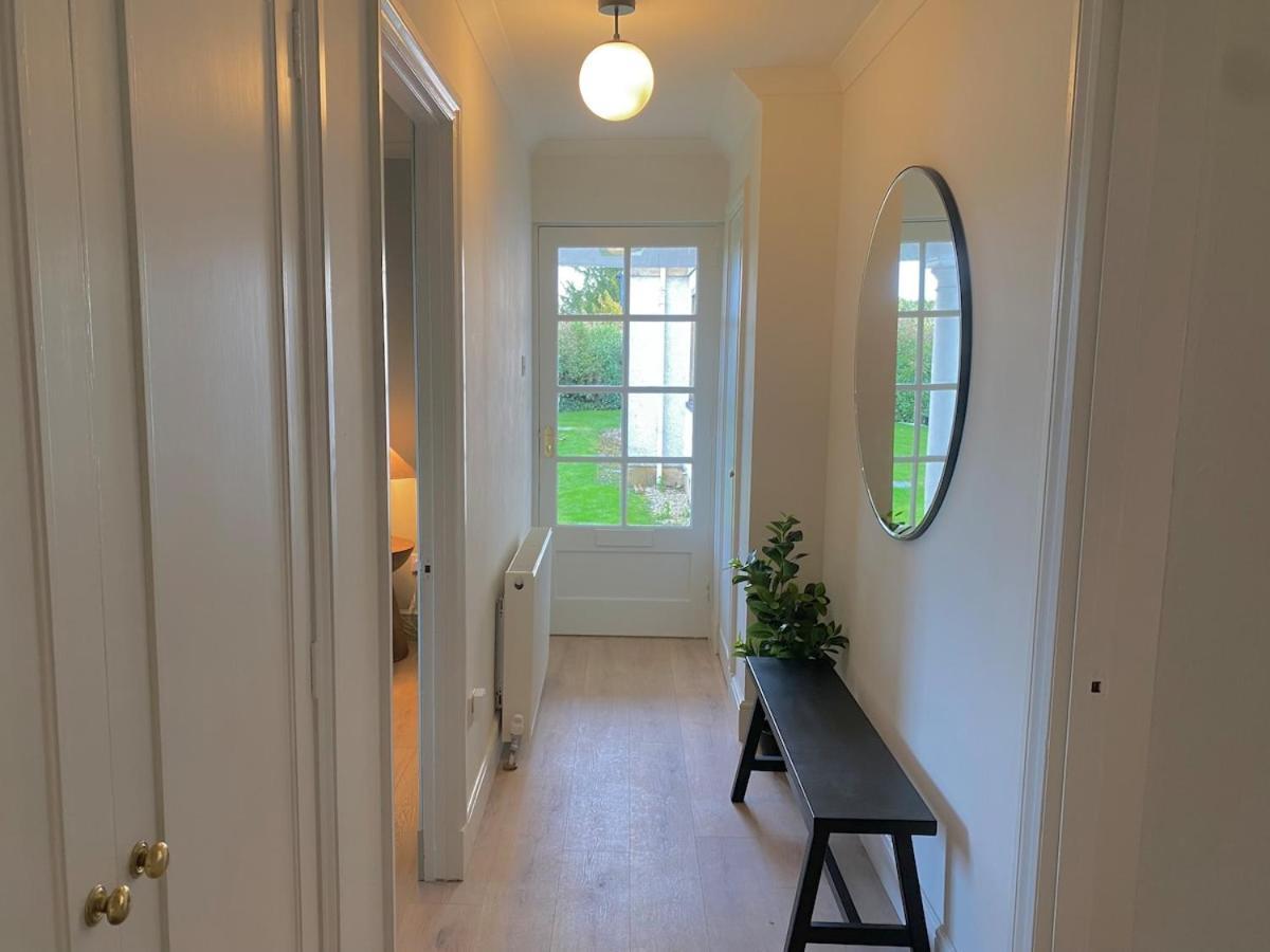 Spacious 2-bed With Free Parking