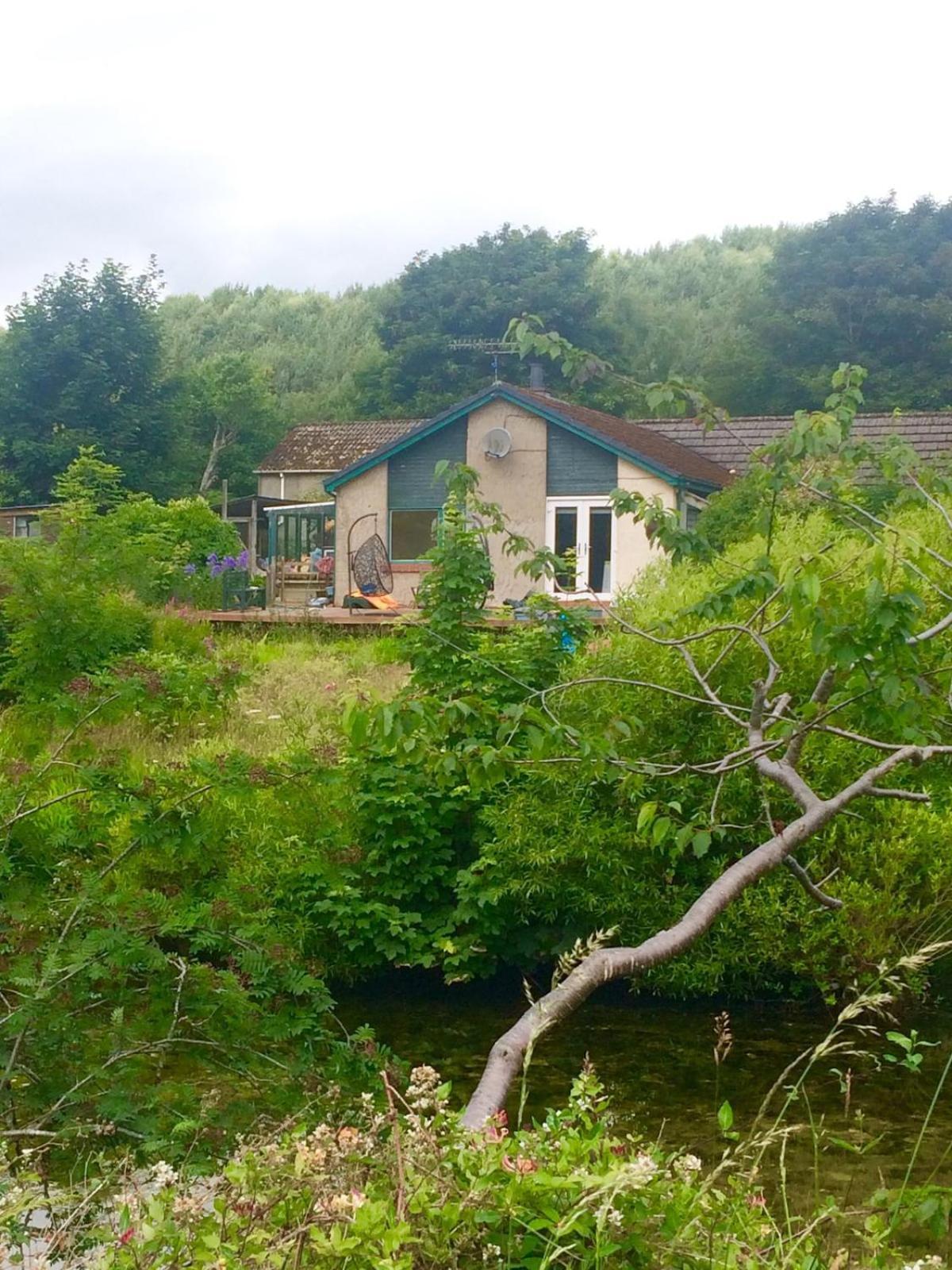 Holiday home Canal Side Cottage,on The Banks Of The Caledonian Canal Inverness