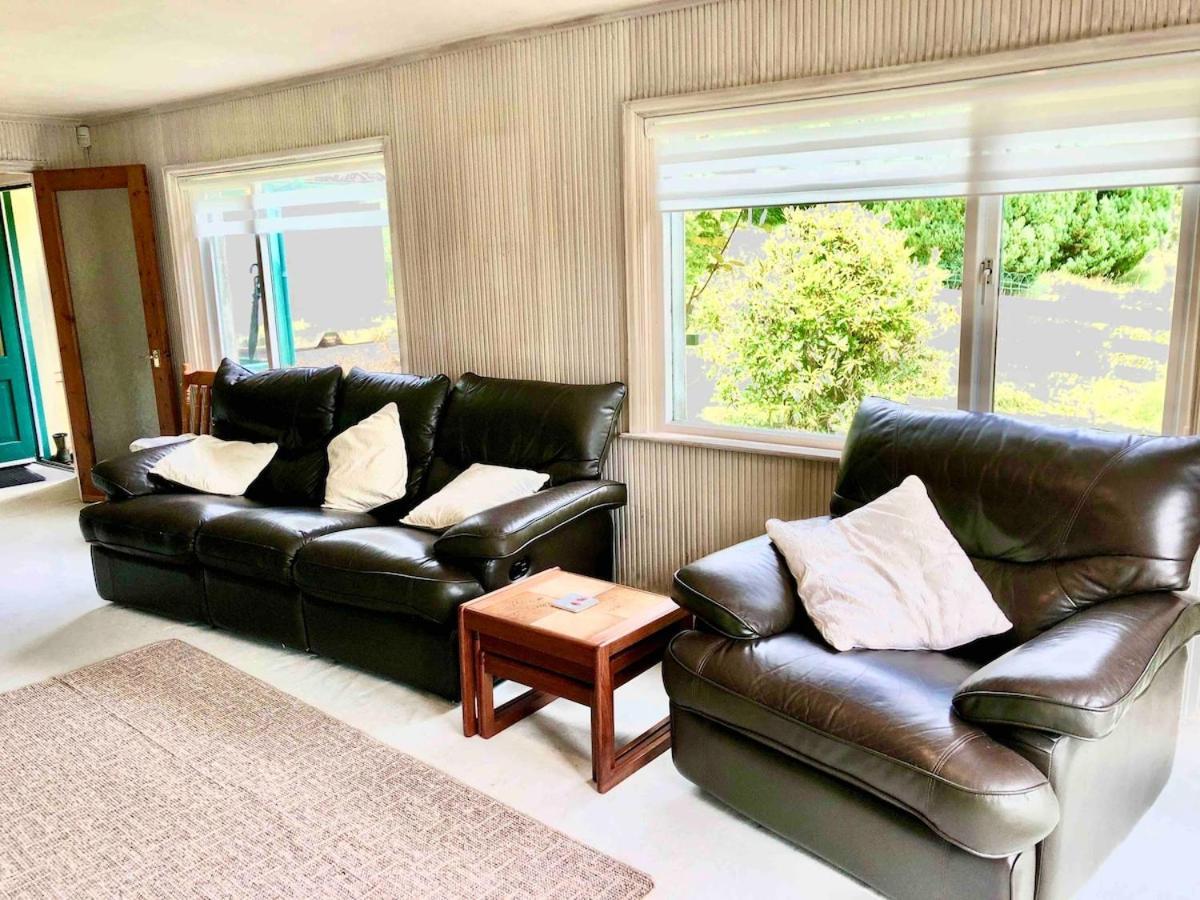 Canal Side Cottage,on The Banks Of The Caledonian Canal * Inverness