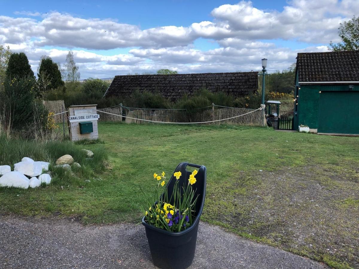 Holiday home Canal Side Cottage,on The Banks Of The Caledonian Canal