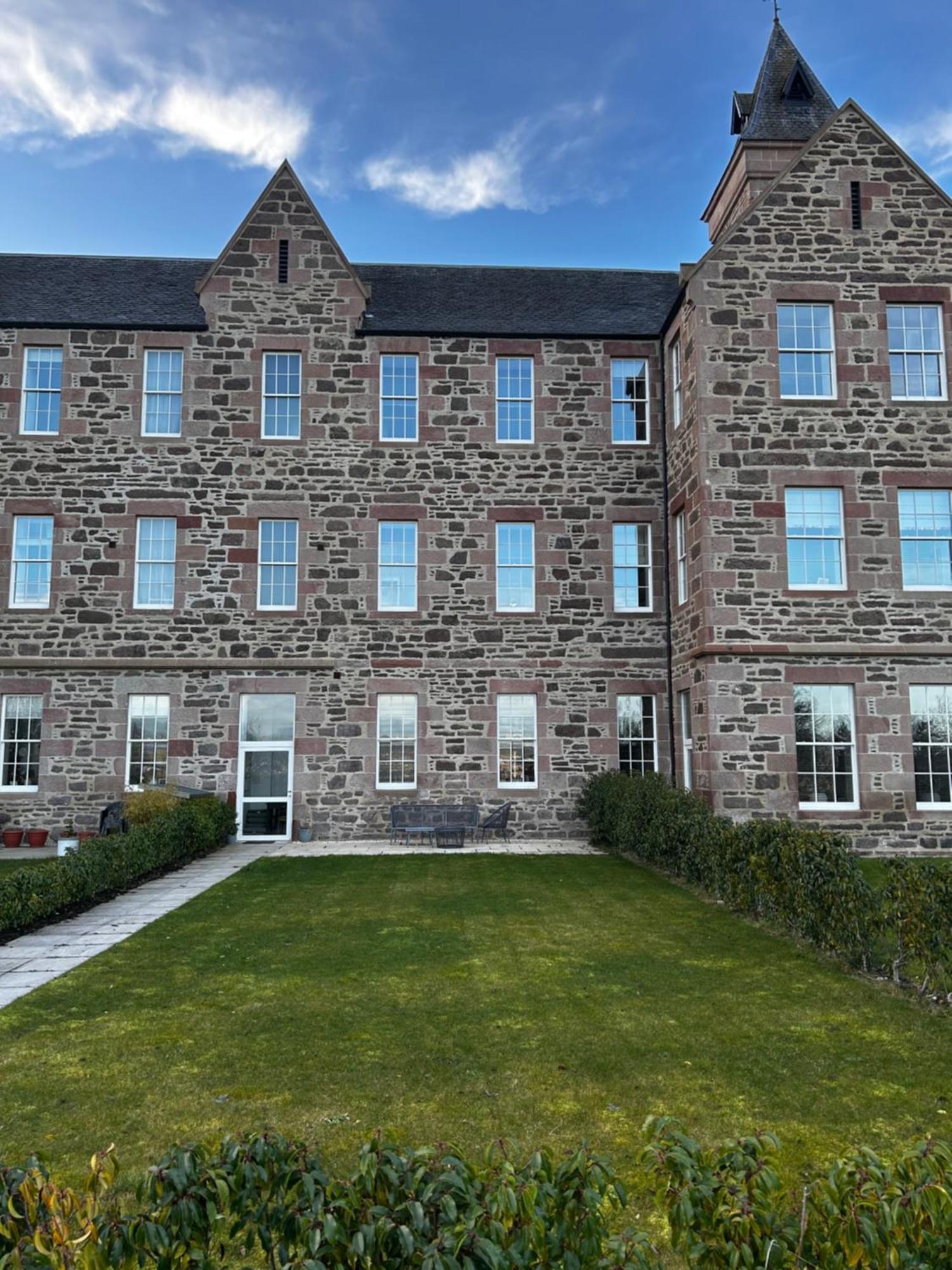 Apartment Great Glen Town House, 5 Minute Drive From Town Centre