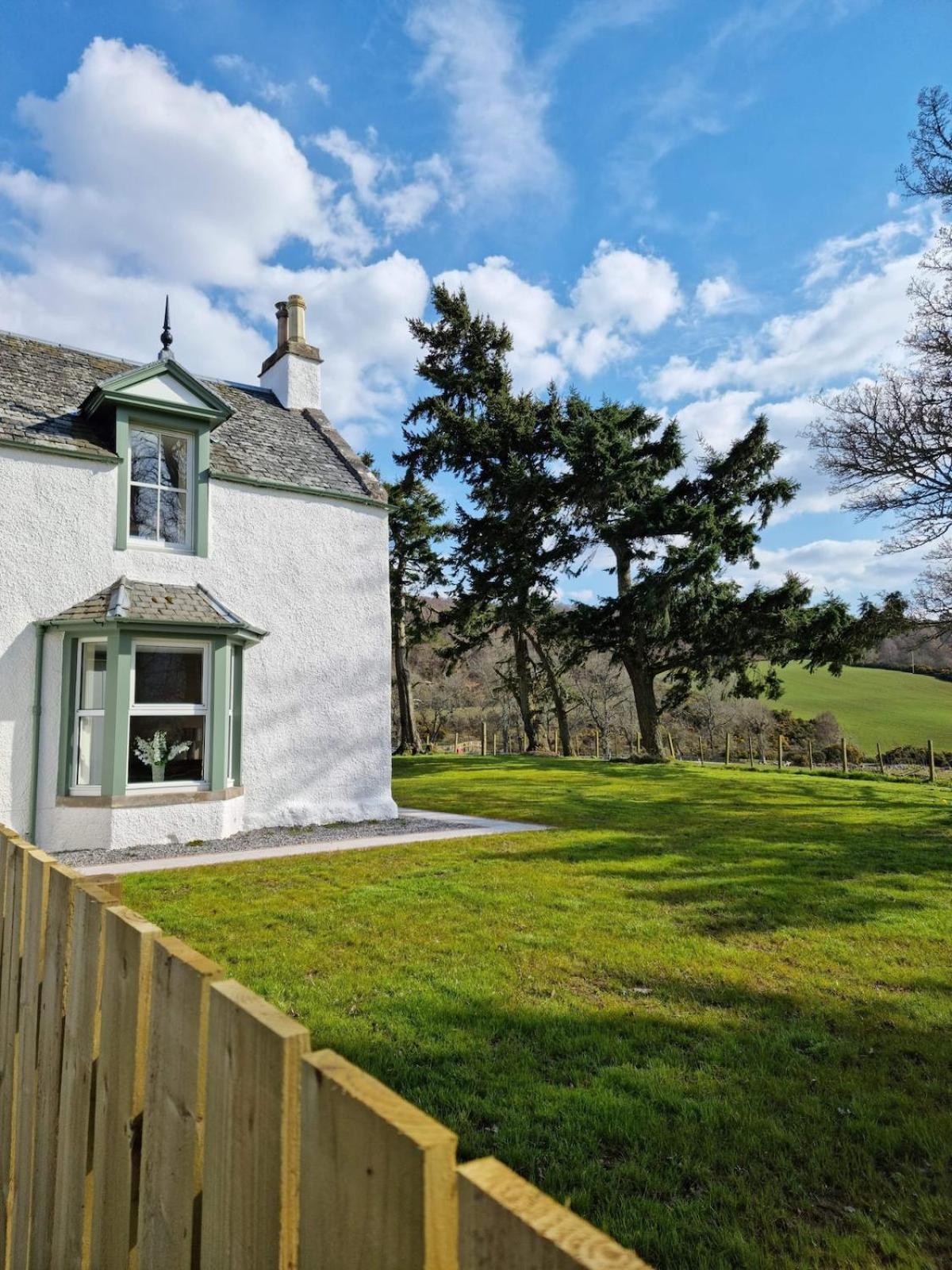 3 Bed House Near Loch Ness *