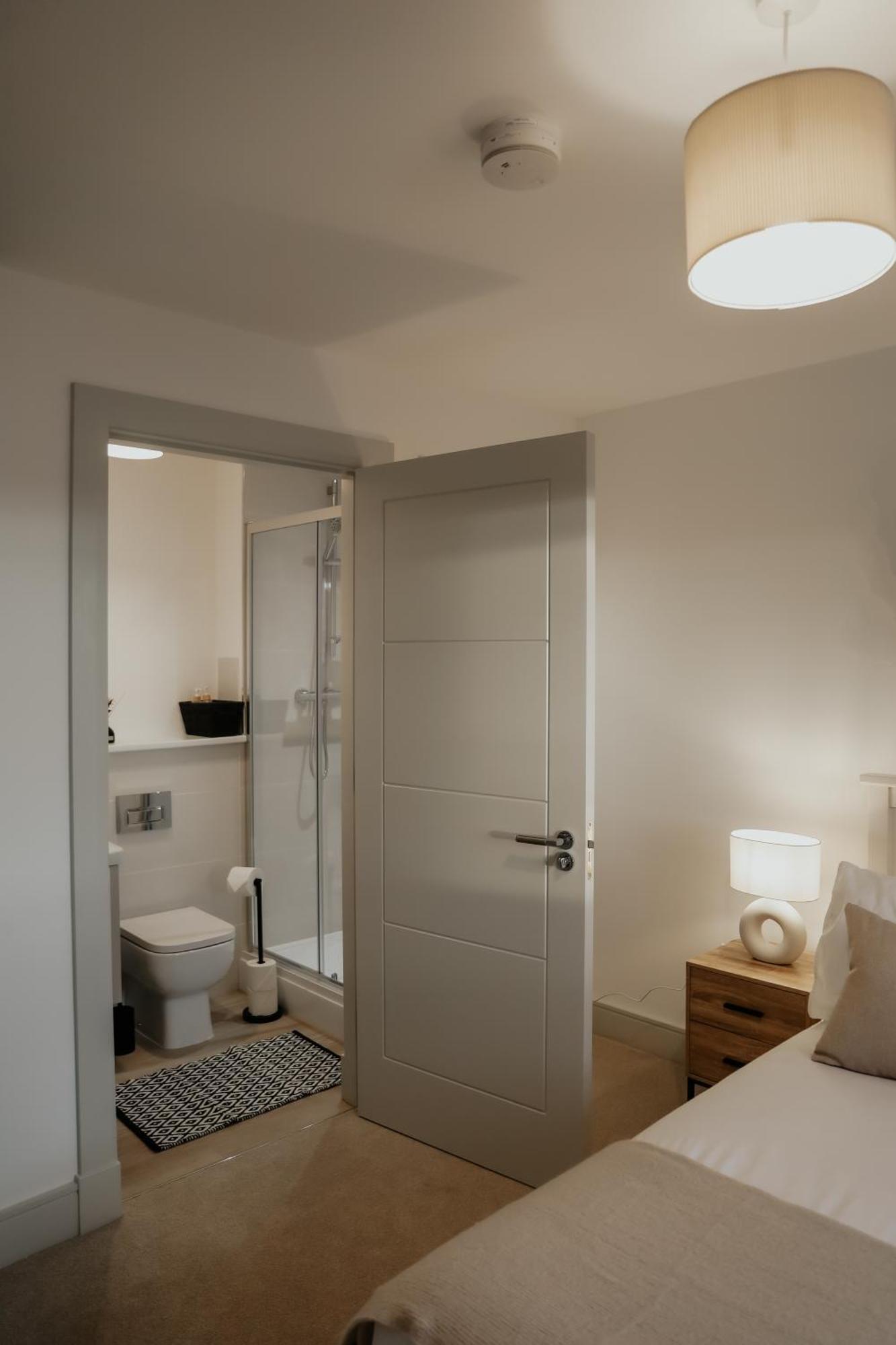 Luxurious In Apartment *