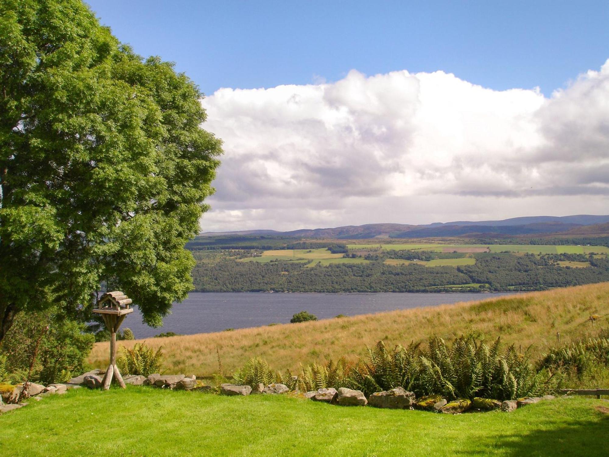 Mor Carraig, * Inverness