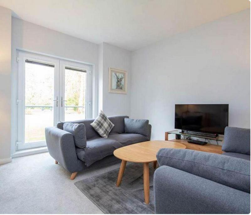 2 Bedroom Hedgefield 41 Apartment Inverness