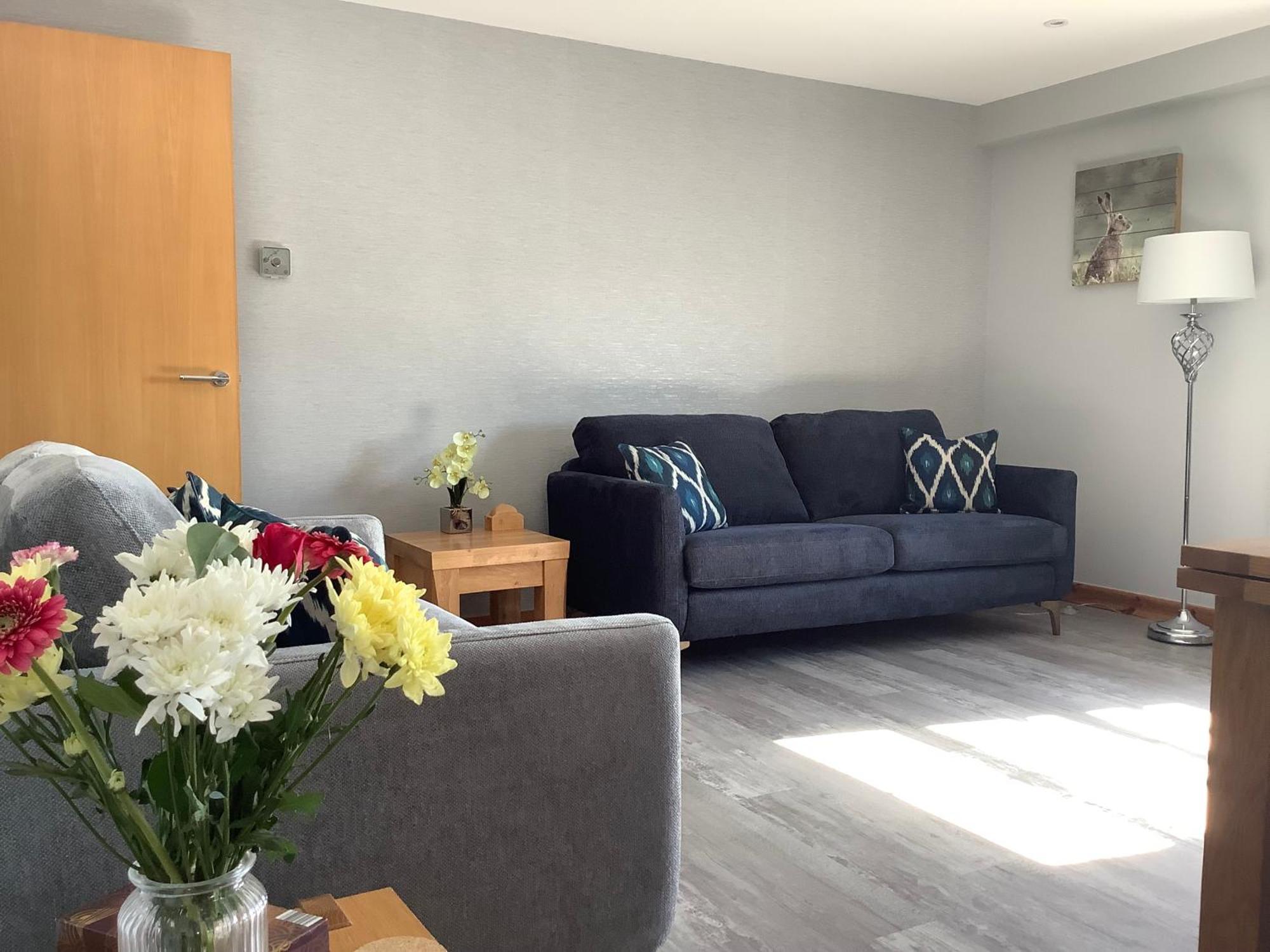 37 Farraline Court, Centre Apartment *