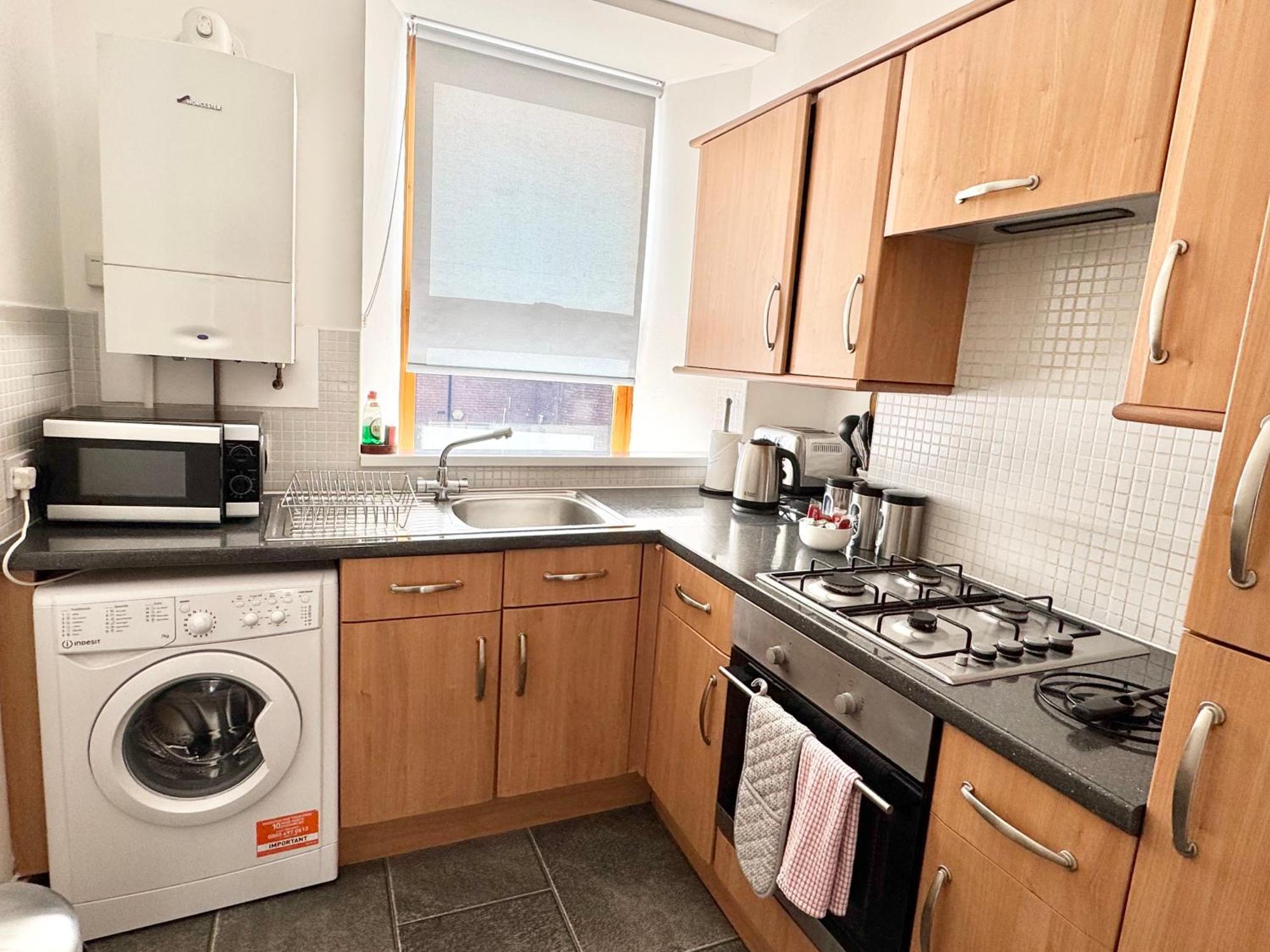 Riverside Townhouse * Inverness