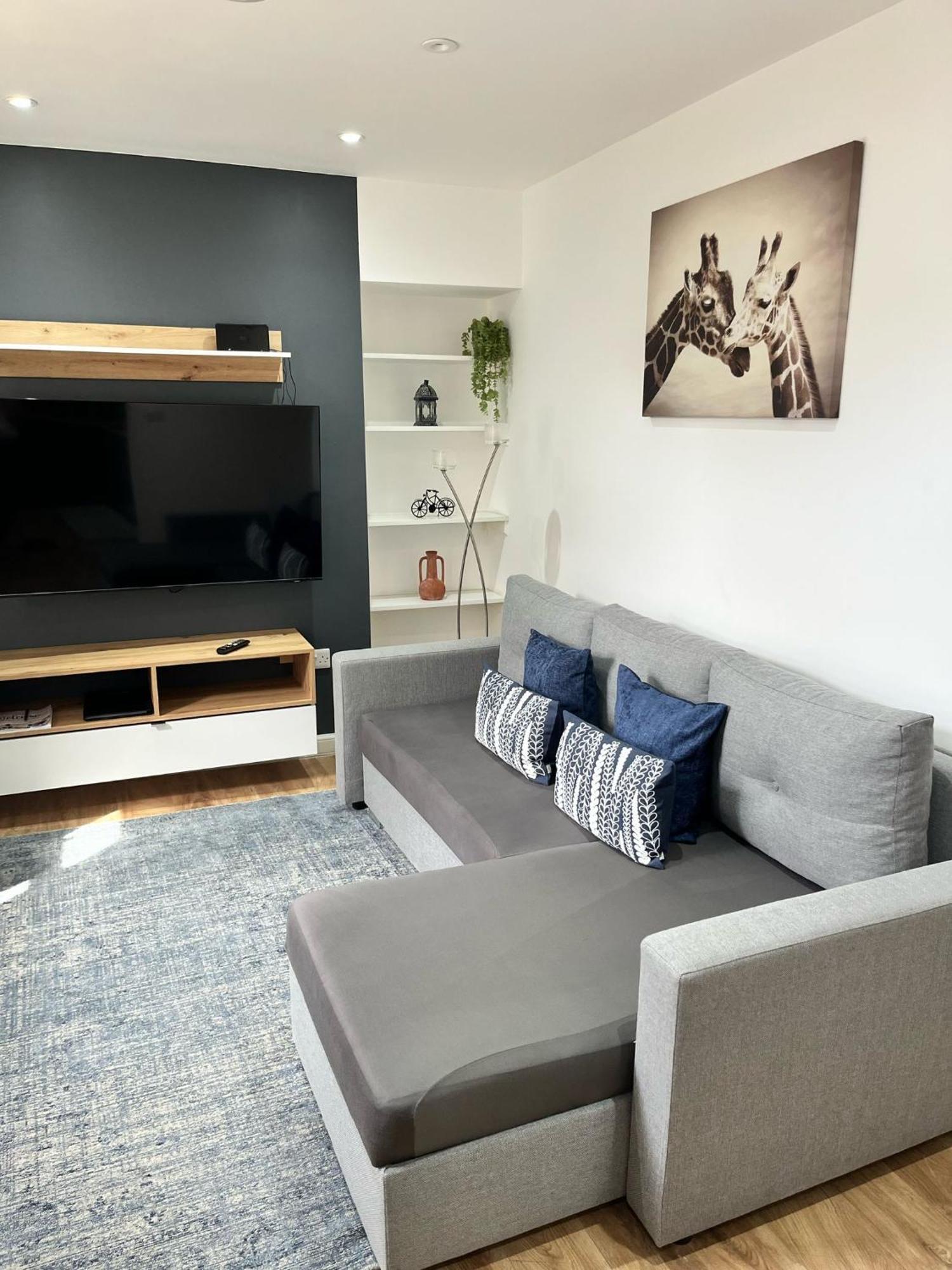 51 Innes Street *