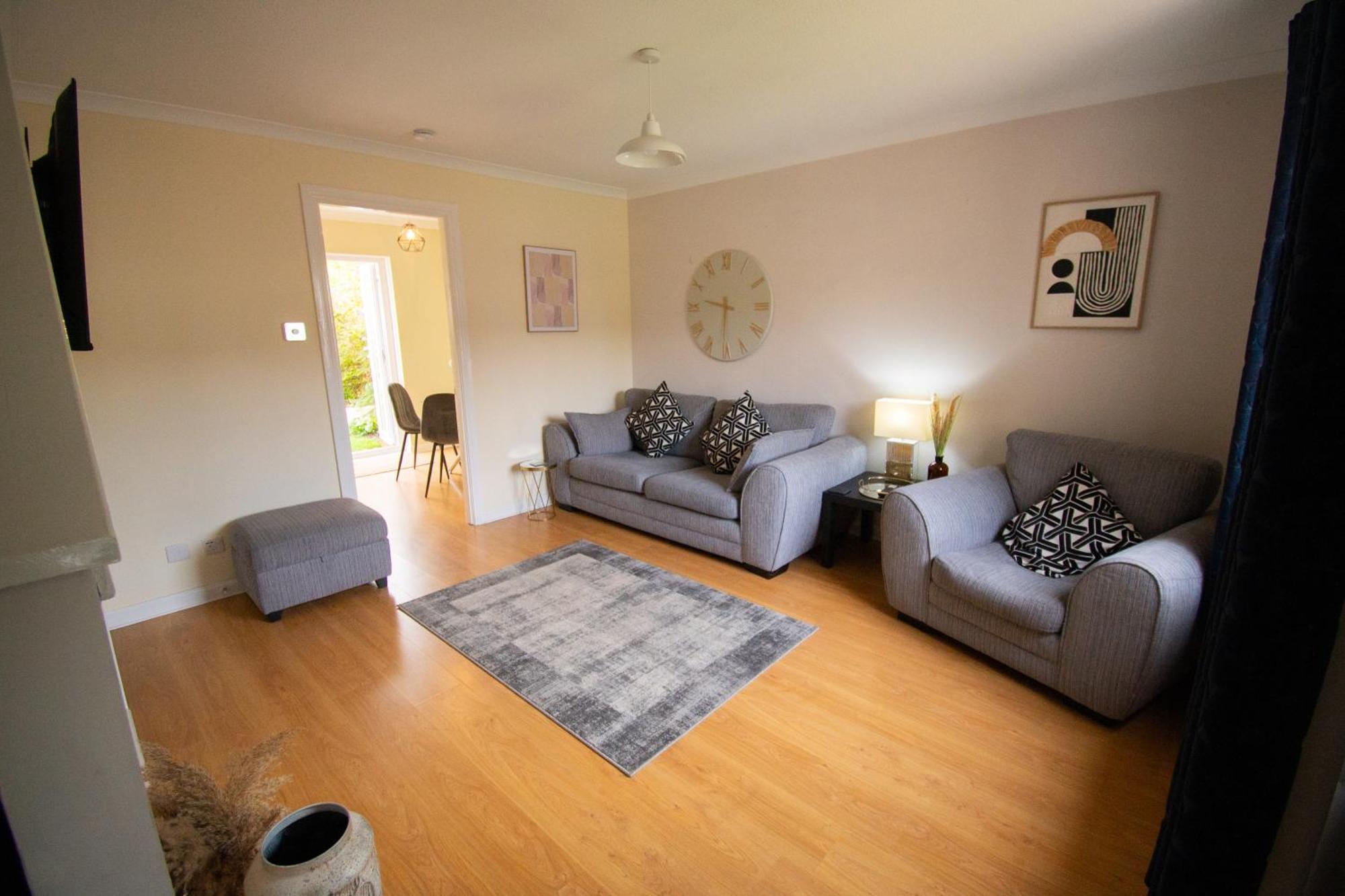Retreat - 2 Bedroom Villa Inverness