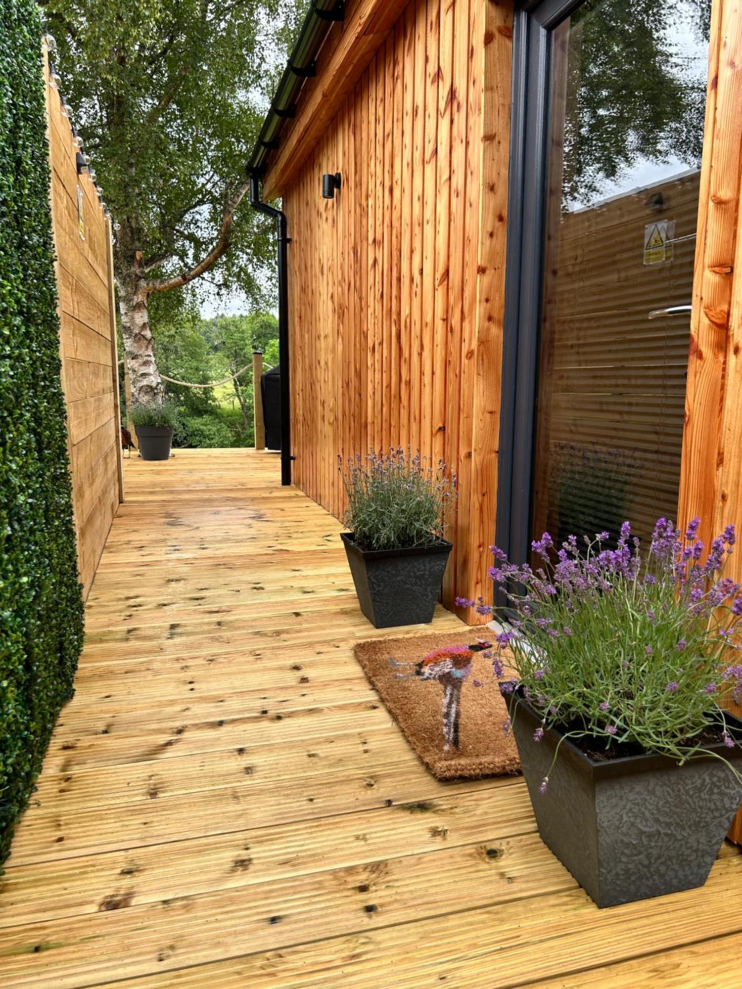 River Huts With Private Hot Tub Acampamento Inverness