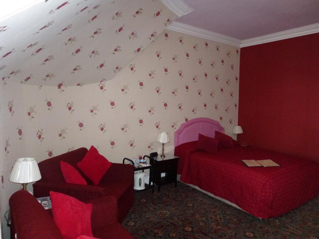 Macdonald House Guest house
