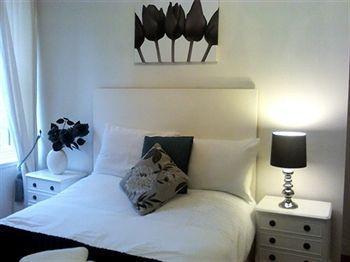 Bed & Breakfast Antfield House 3*