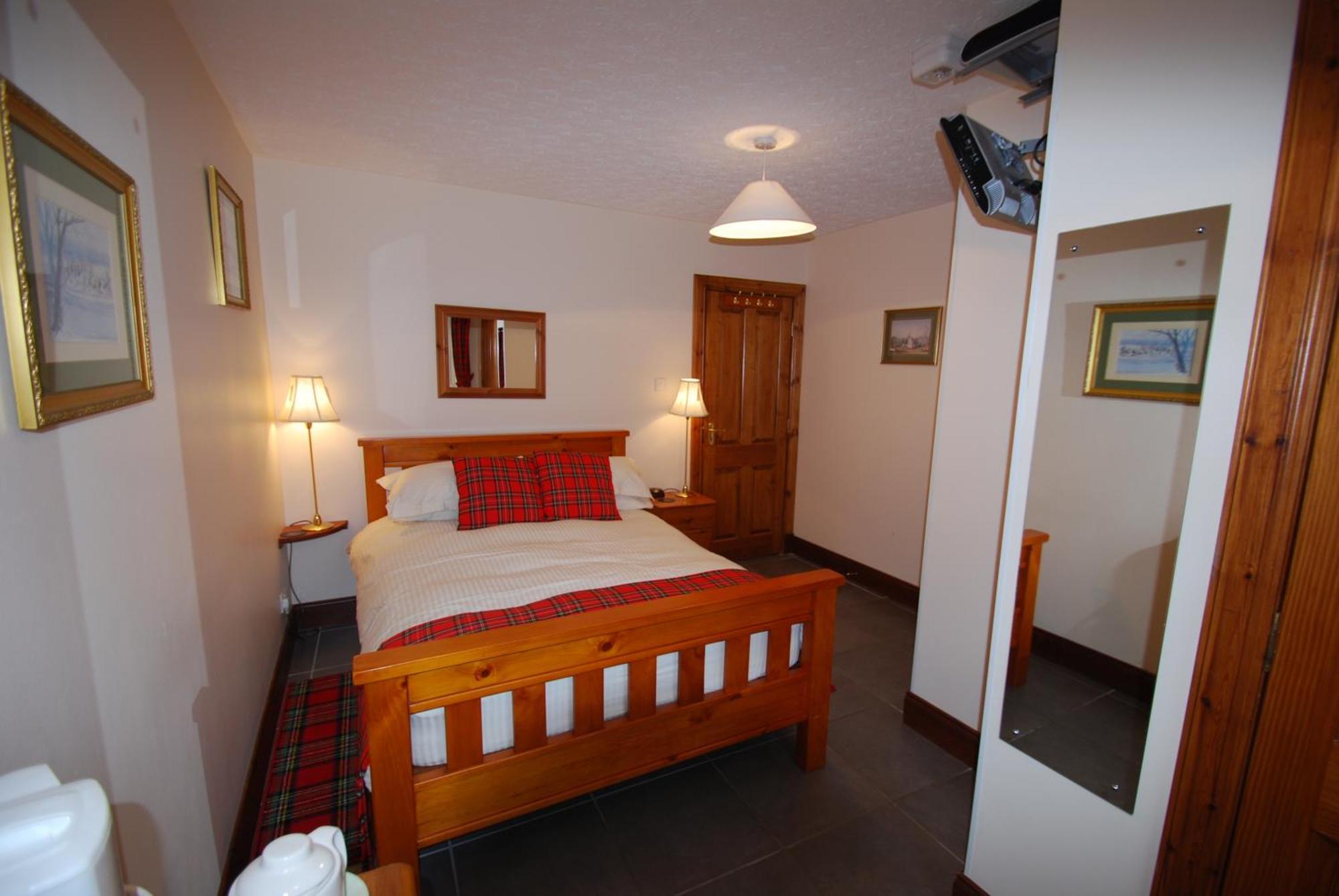Dunlichity House Bed & Breakfast 4*
