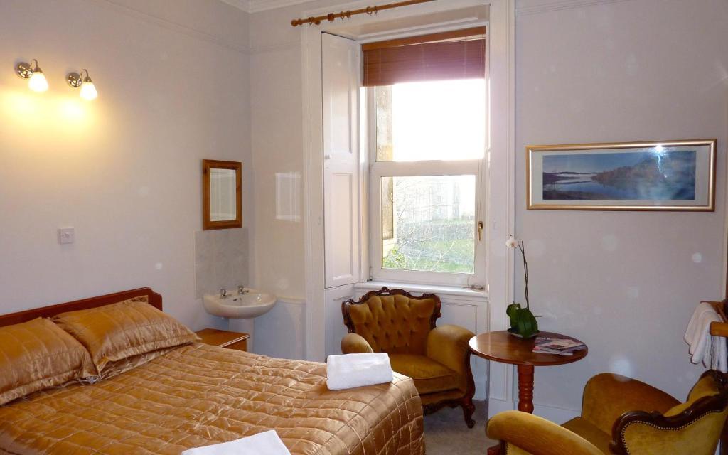 Castle Viewpoint Bed & Breakfast 3*