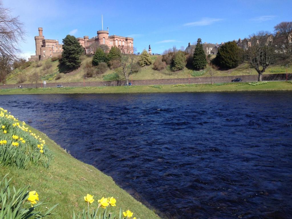 Castle Viewpoint 3*