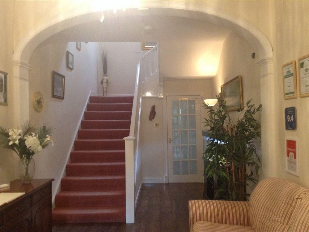 Antfield House 3*