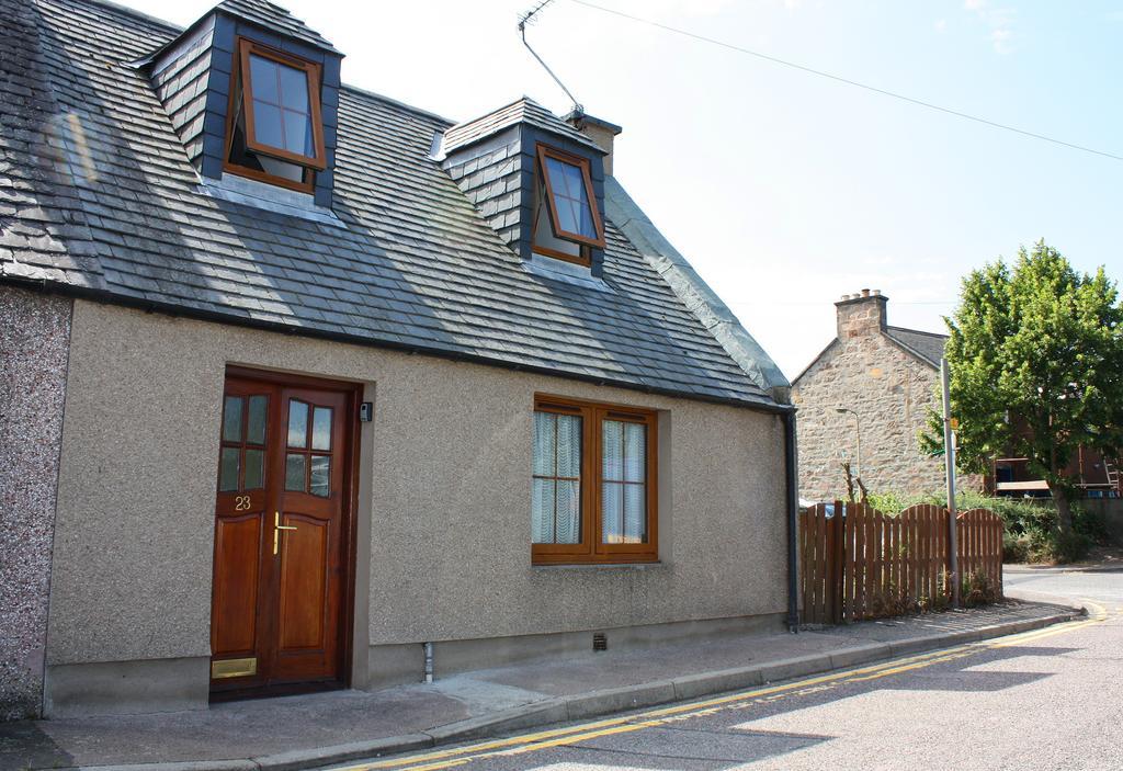 23 Fairfield *