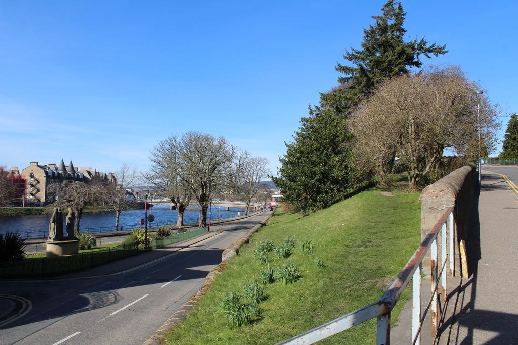 1 Haugh * Inverness