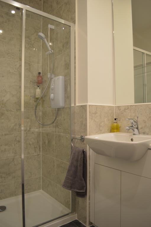Apartment 39 Hedgefield House *