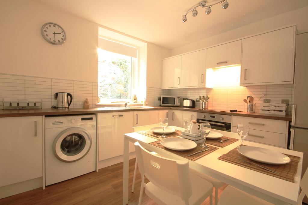 1 Haugh Apartment *